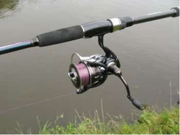 Lansete / Lanseta spinning DAIWA TOURNAMENT SW AGS 702HFS si 802XHFS