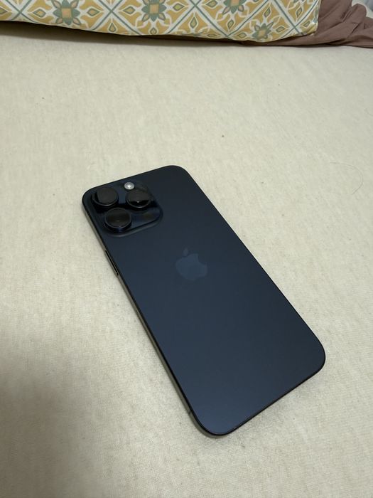 Vand iphone 15 pro max 256GB