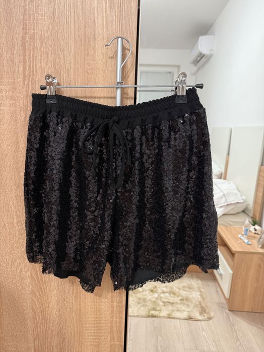 Комплект със пайети