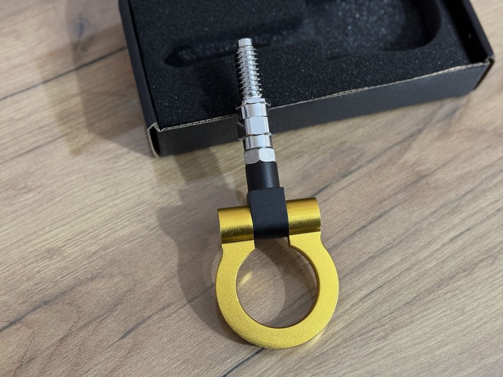 Кука за теглене Tow Hook