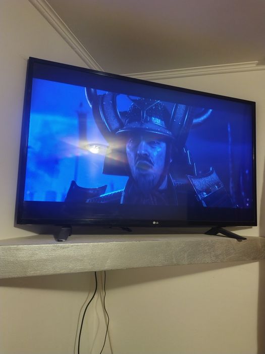 Ps 4 pro  în stare foarte buna!