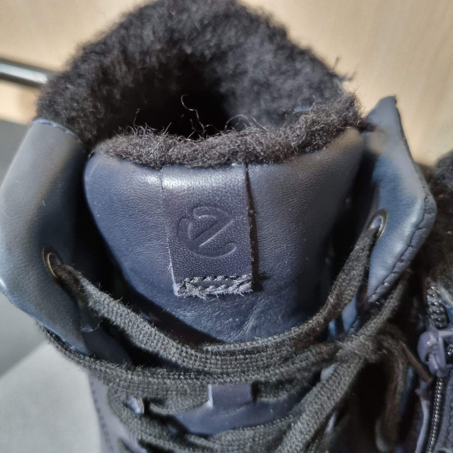 Ghete noi la cutie  ECCO Gore-tex/ Hydromax cu blana mărime 39