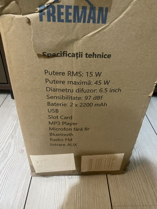 Boxa freeman,putere maxima 45W,aproape noua,in cutia originala,cu micr