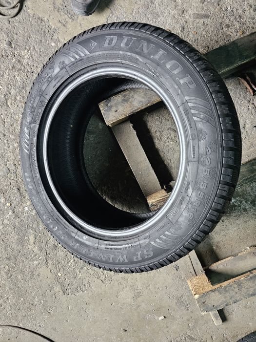 2 anvelope iarna 225 55 16 Dunlop