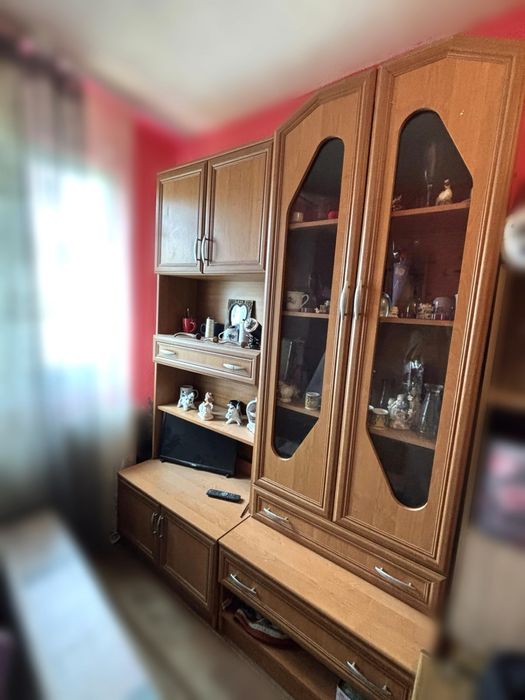 3 corpuri mobilier pentru camera