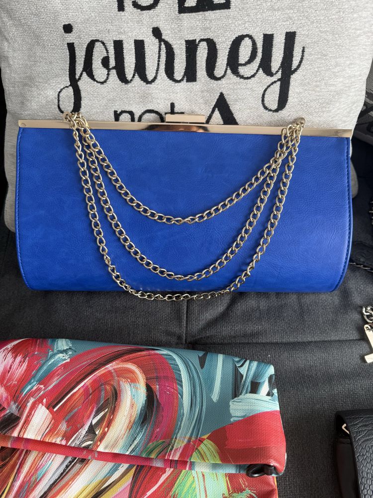 Чанти и клъчове Furla, Guess, Desigual