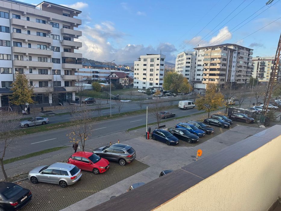 Inchiriez apartament bul dem radulescu bloc X3