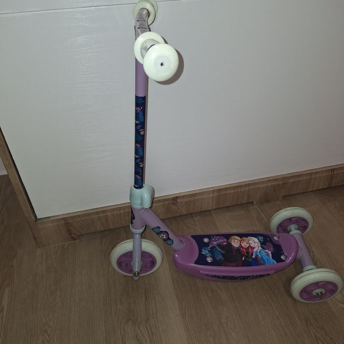 Trotineta 3 roti Frozen
