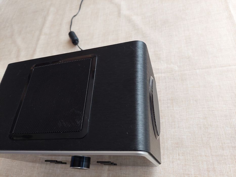 Vând internet radio Grundig DTR6000