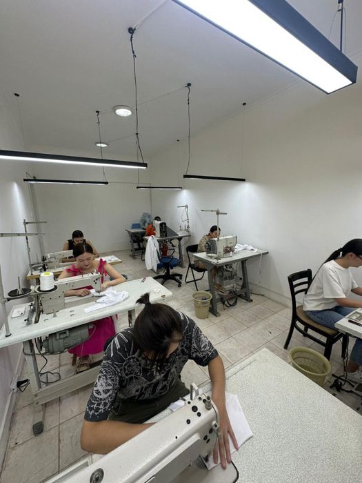 Сдаётся в аренду полностью оборудованный швейный цех — 200 м²