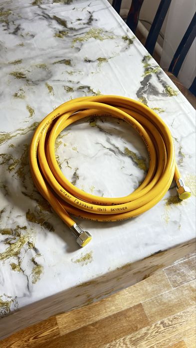 Продам газовый шланг Skyriver 10*15