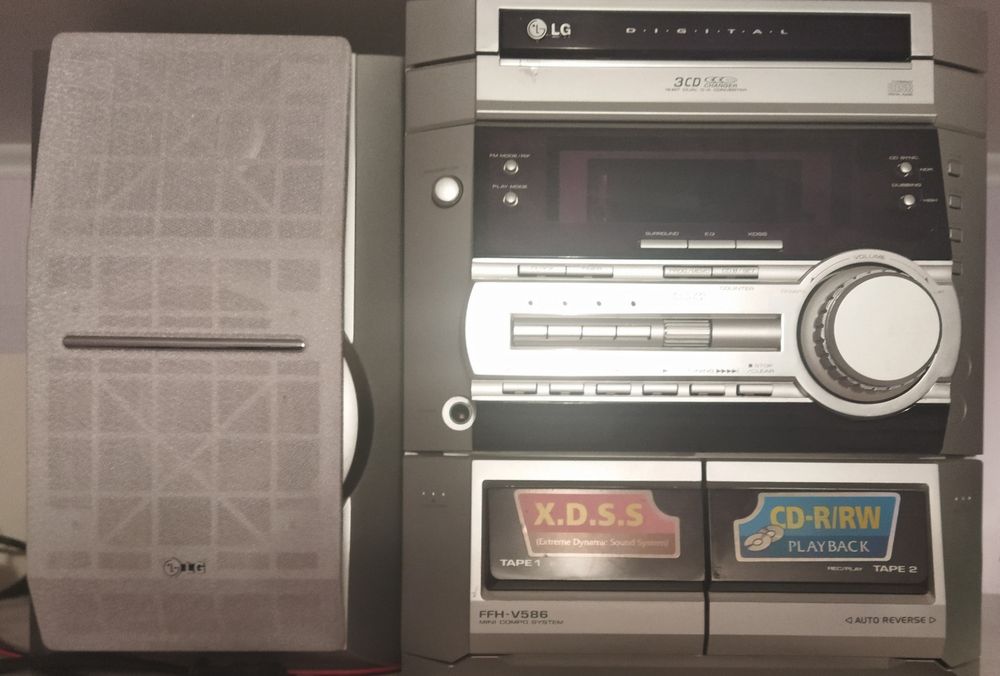 Музыкальный центр LG