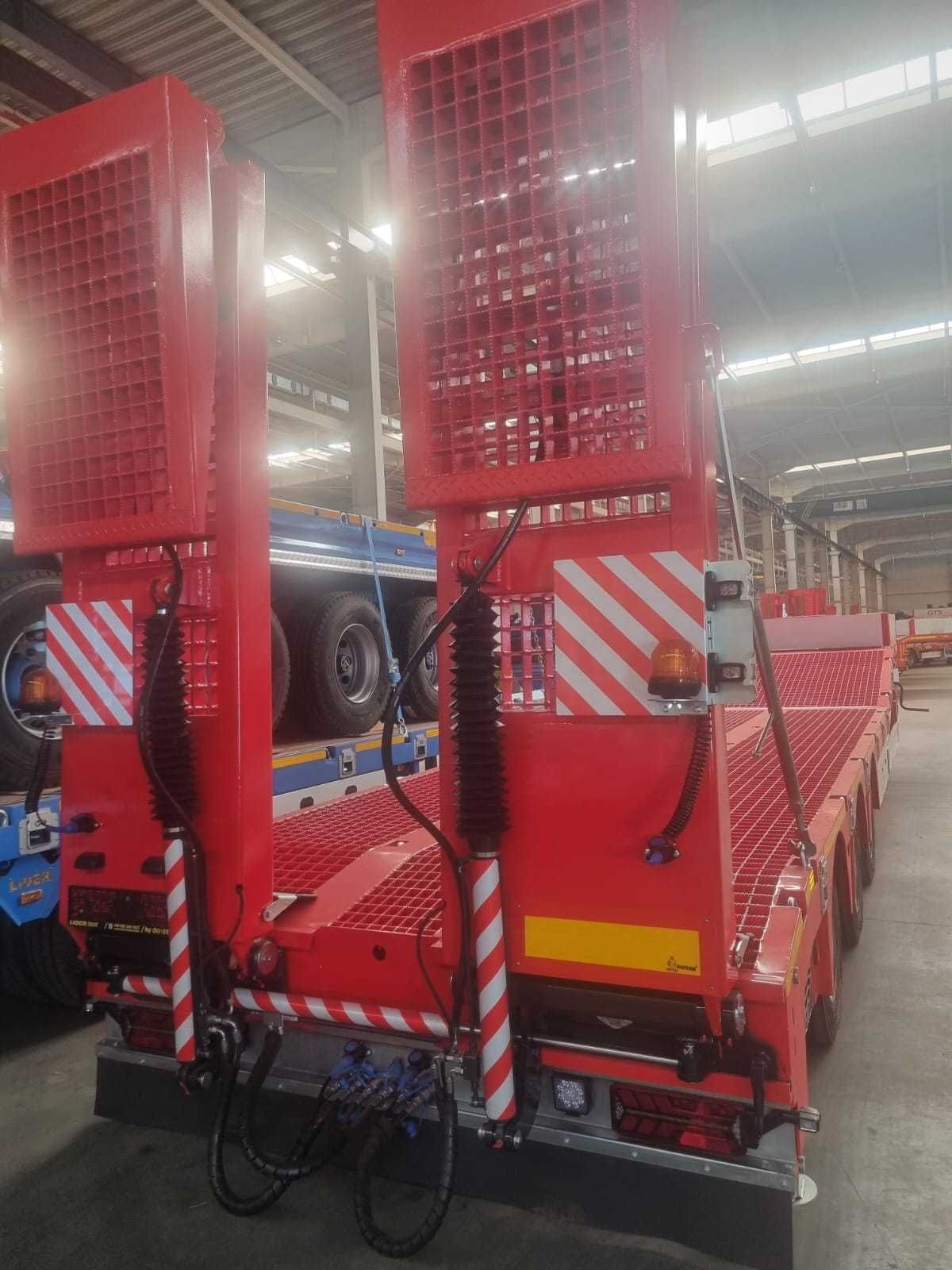 Trailer 3 AXE podea Hidraulică rampe, Duble pt Nacele si Stivuitoare