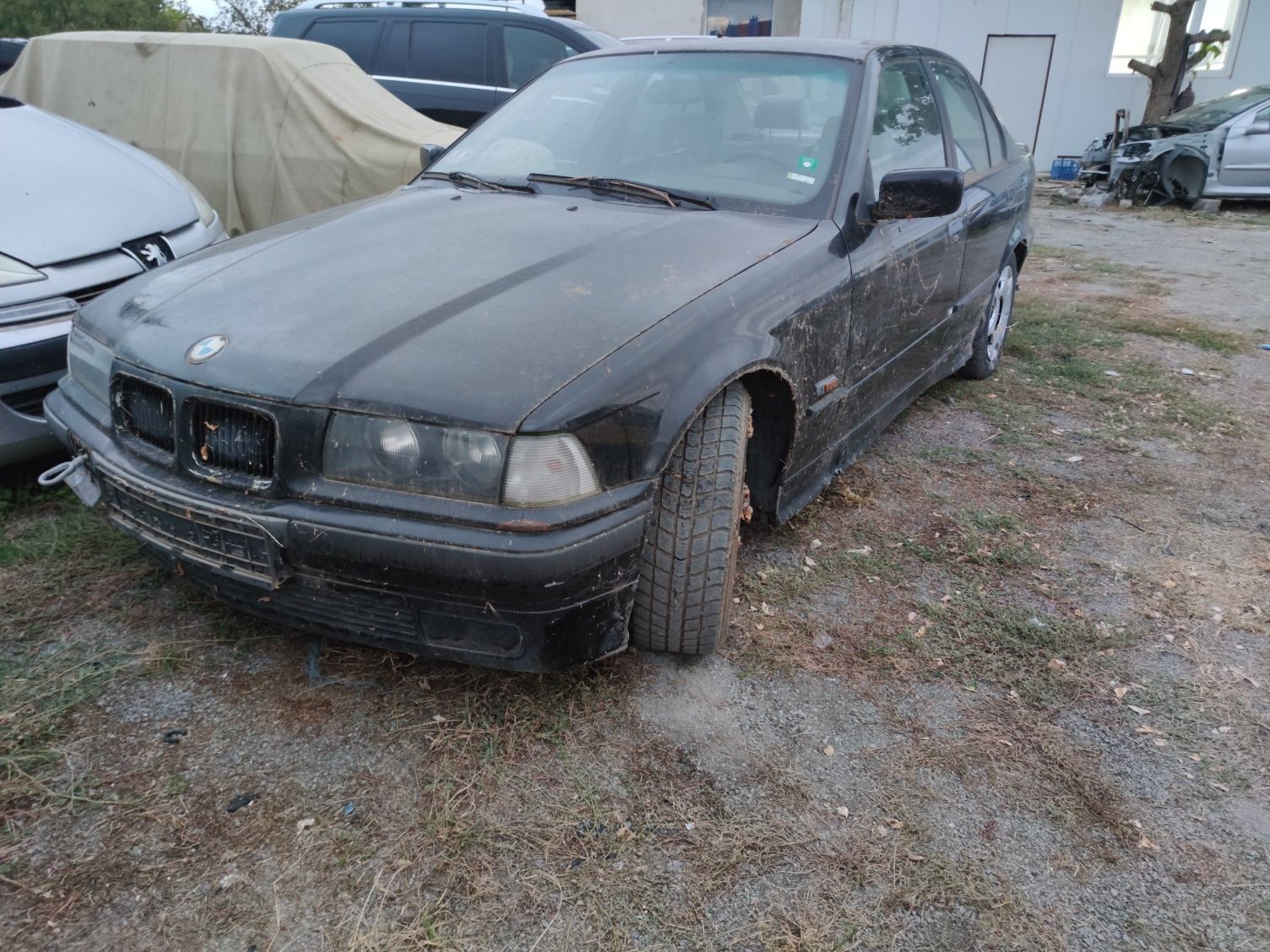 БМВ е36 320 и /bmw E36 320 I на части