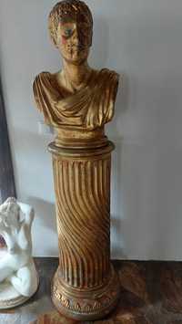 Vând coloana cu bustul lui Cezar ..