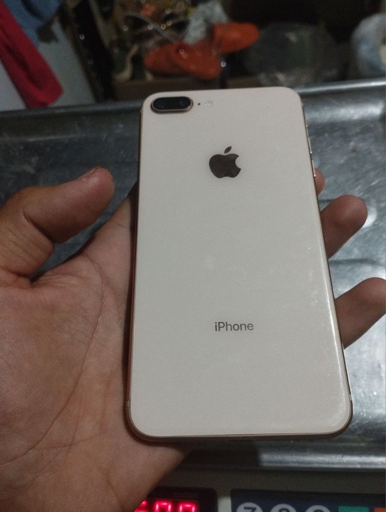 Iphone 8 plus 64 GB