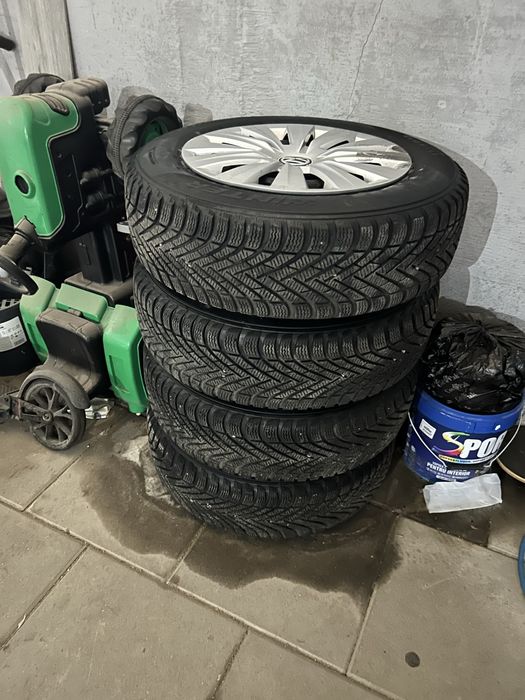Jante cu cauciucuri Iarna Pireli