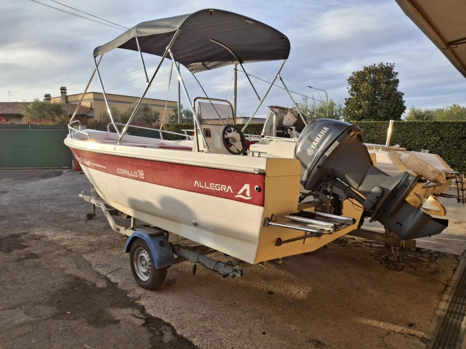 Лодка Алегра Морска