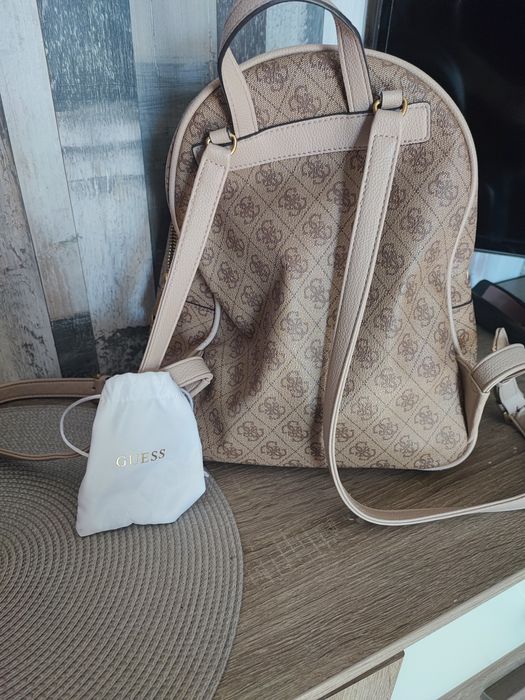 Оригинална раница Guess