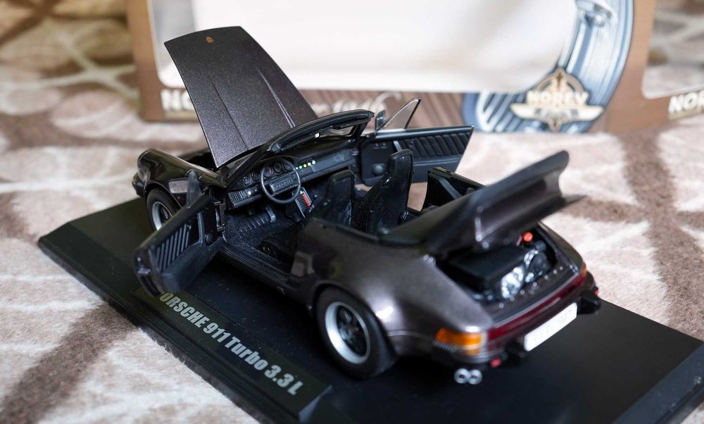 Porsche 911 (930) Turbo 3,3 l Norev 1/18