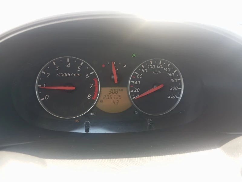 Nissan Micra 1, 2 i