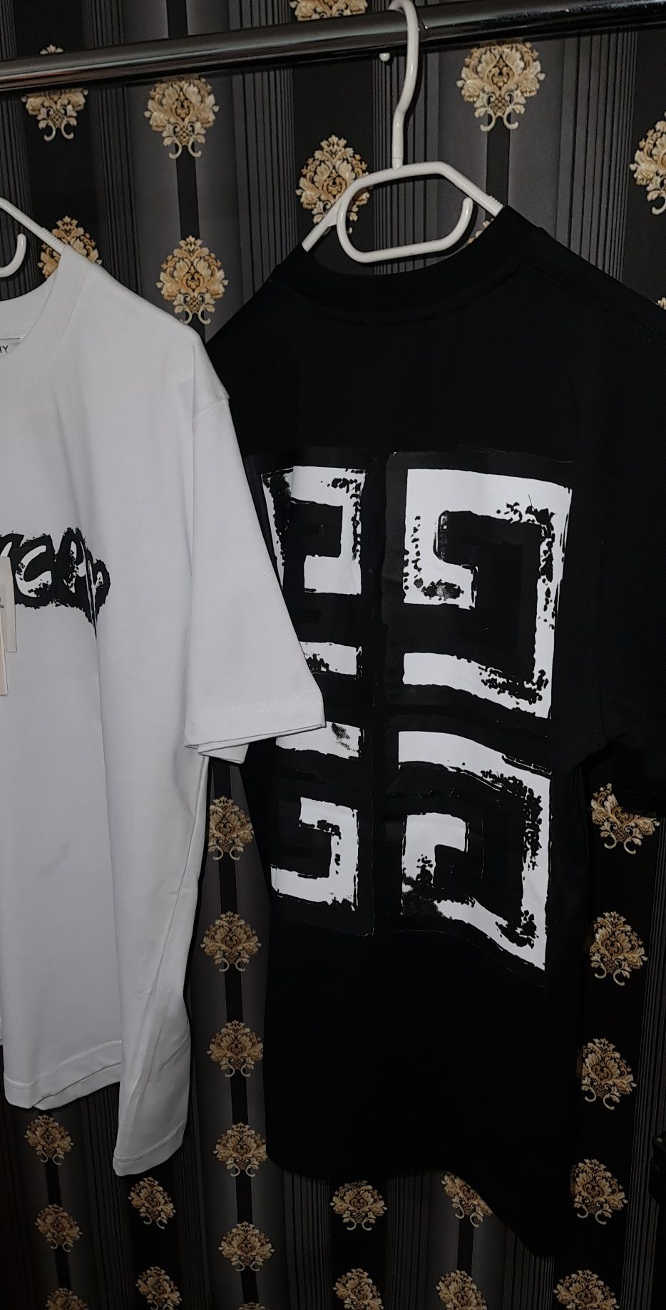 Tricou Givenchy   / Off white