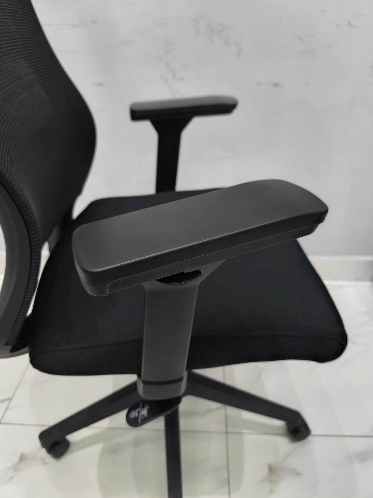 Кресло Burton black СКИДКА