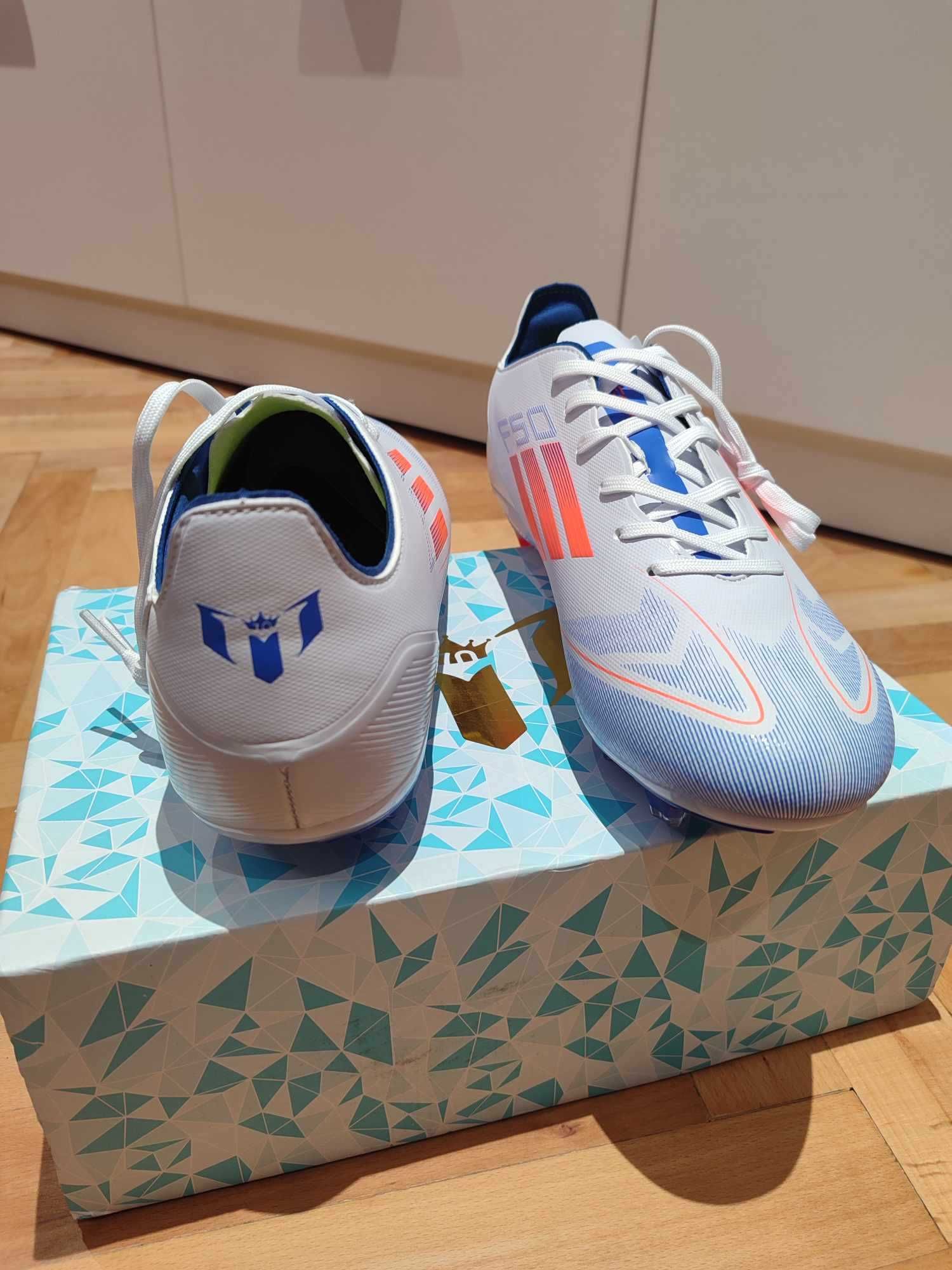 Бутонки, футболни обувки Adidas F50, Messi Лионел Меси, 44 номер НОВИ