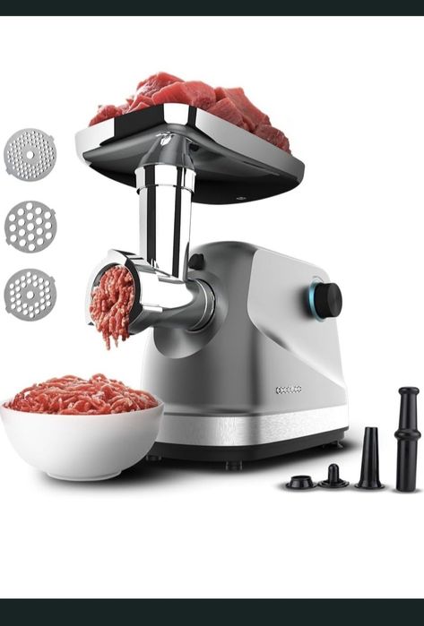 Crusher 1400 1360W електрическа месомелачка, с 1 нож и 3 режещи плочи.