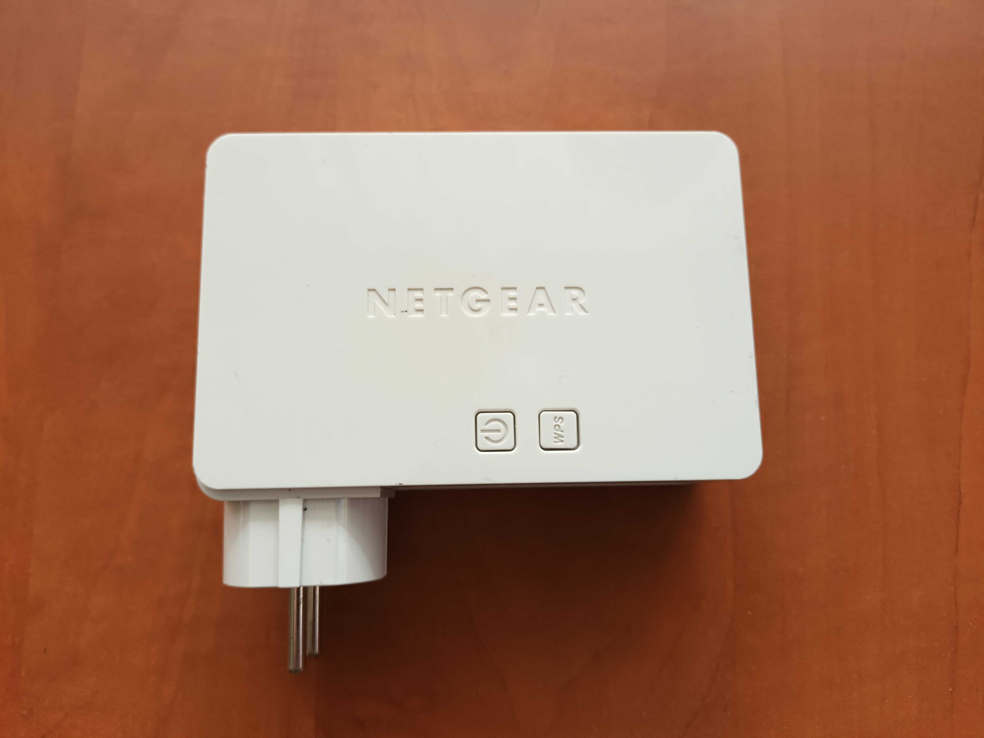 Router Netgear Universal Dual Band WiFi Range Extender WN3500RP N600
