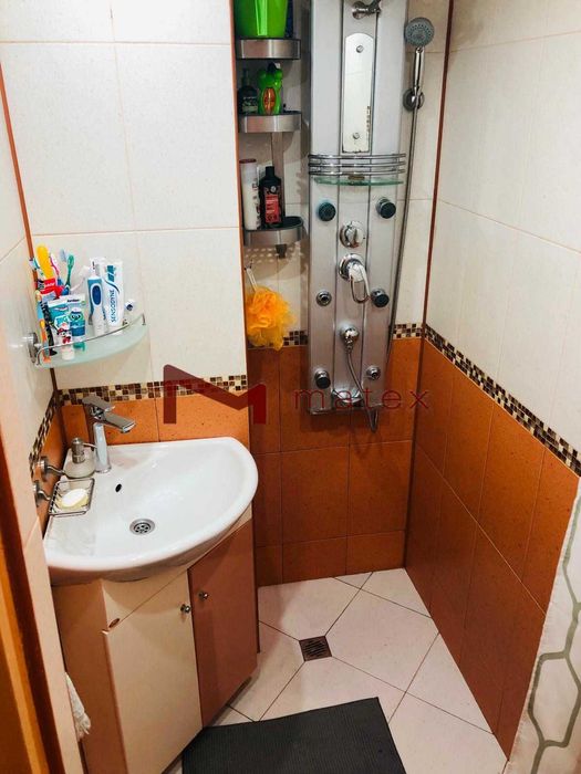 Продава се Тристаен апартамент в Варна, Победа - 76 кв.м за 1908 €/кв.м - Снимка #7