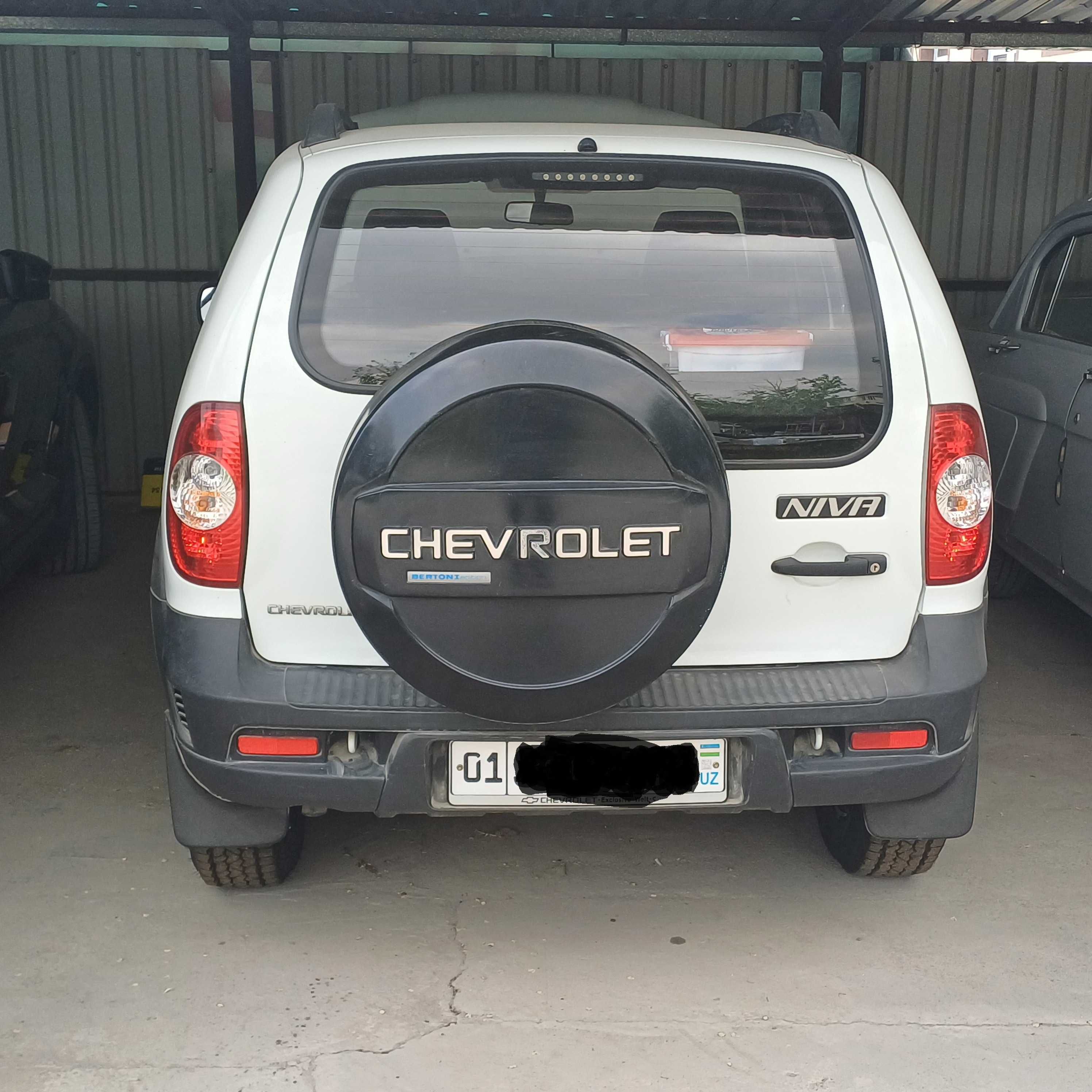Продам свою машину Chevrolet NIVA