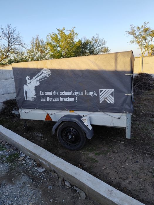 Remorcă auto 750 kg.