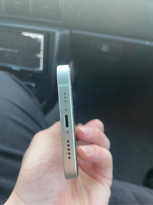 Iphone 12 срочноо!