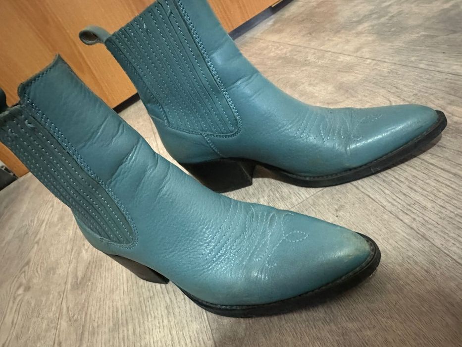 Сапоги женские продам