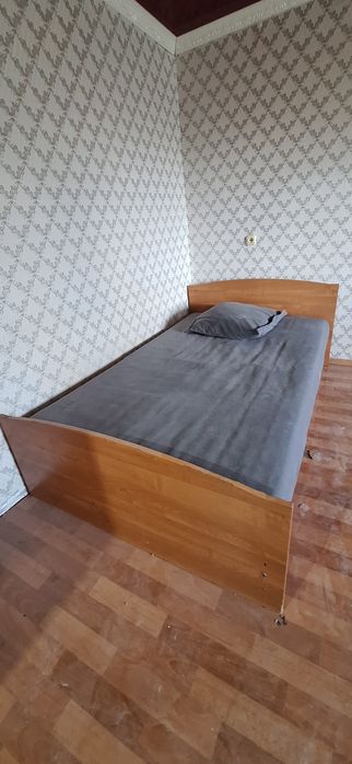 Кровать с ящиком