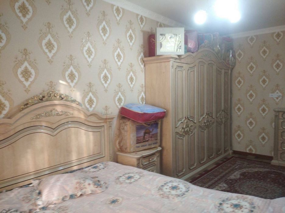 Жомбойда тайор уй сотилади. 9 соток кириб яшанг