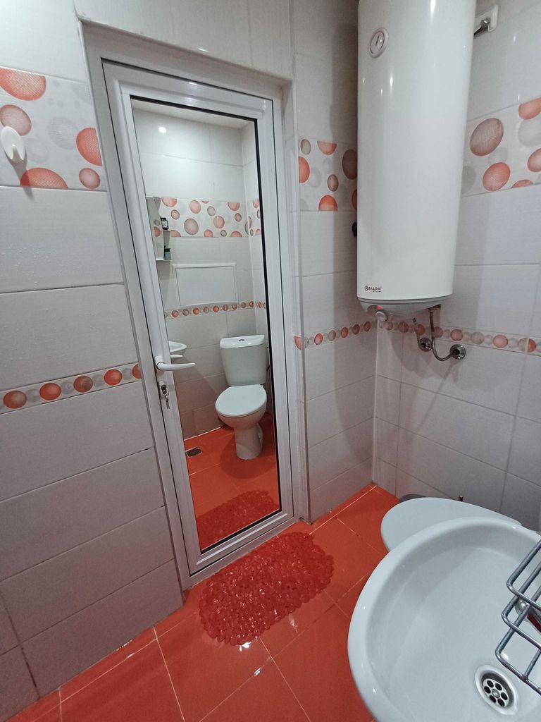 Продава се Четиристаен апартамент в Плевен, Дружба 3 - 115 кв.м за 1340 €/кв.м - Снимка #13