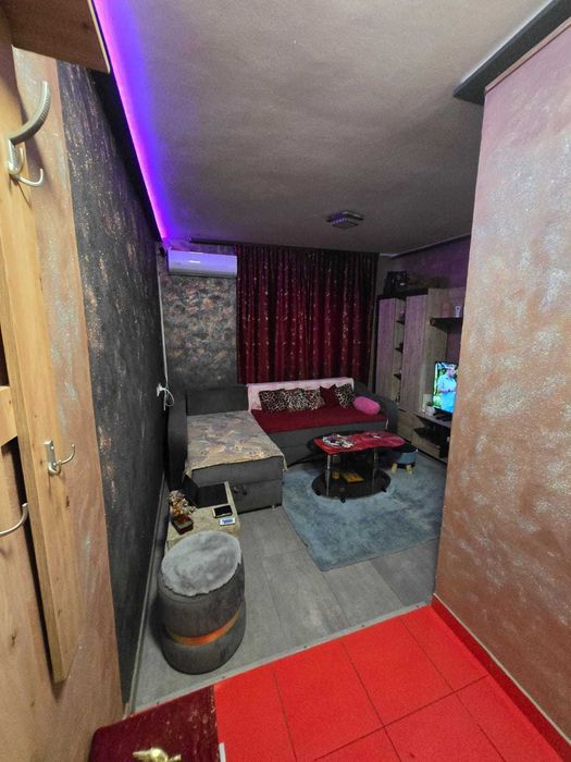 Vînd garsonieră Orșova