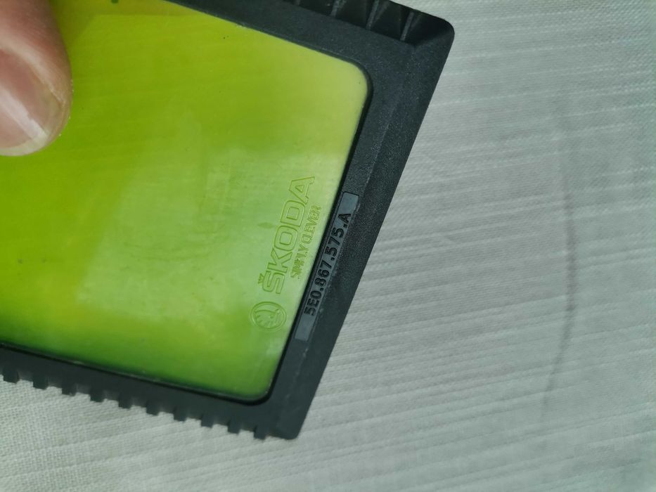 Шкода Skoda шапка и стъргалка