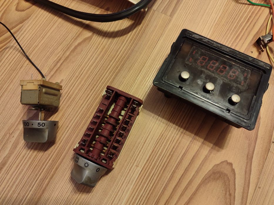 Части за фурна Zanussi ZOB471X