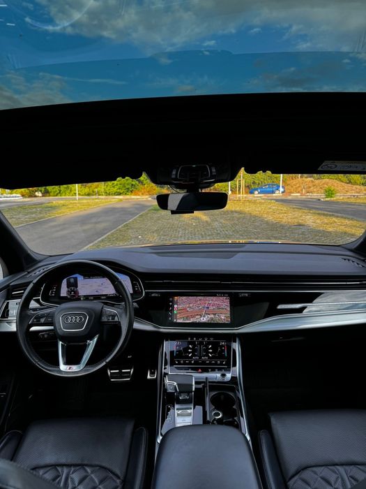 Audi Q7 model 2021, 98k km impecabil