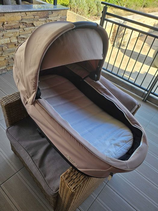Кош за новородено Cybex Priam 4 /e-PRIAM Lux