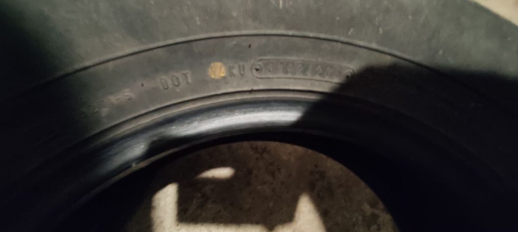 Зимни Гуми 235 60 16  DUNLOP