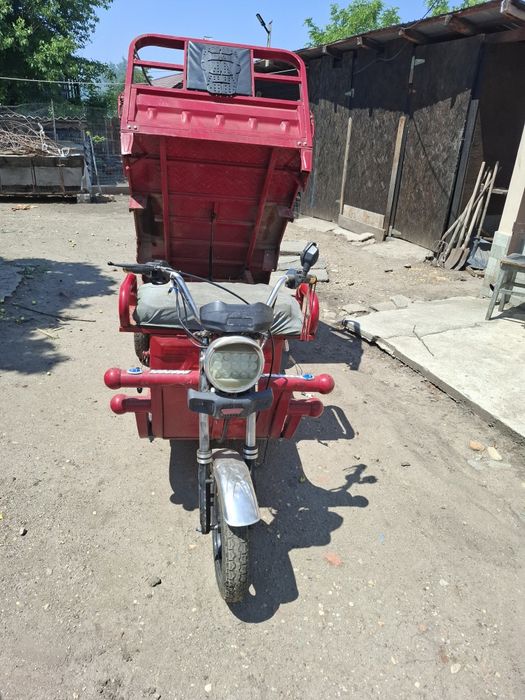 Dezmembrez triciclu electric kargo