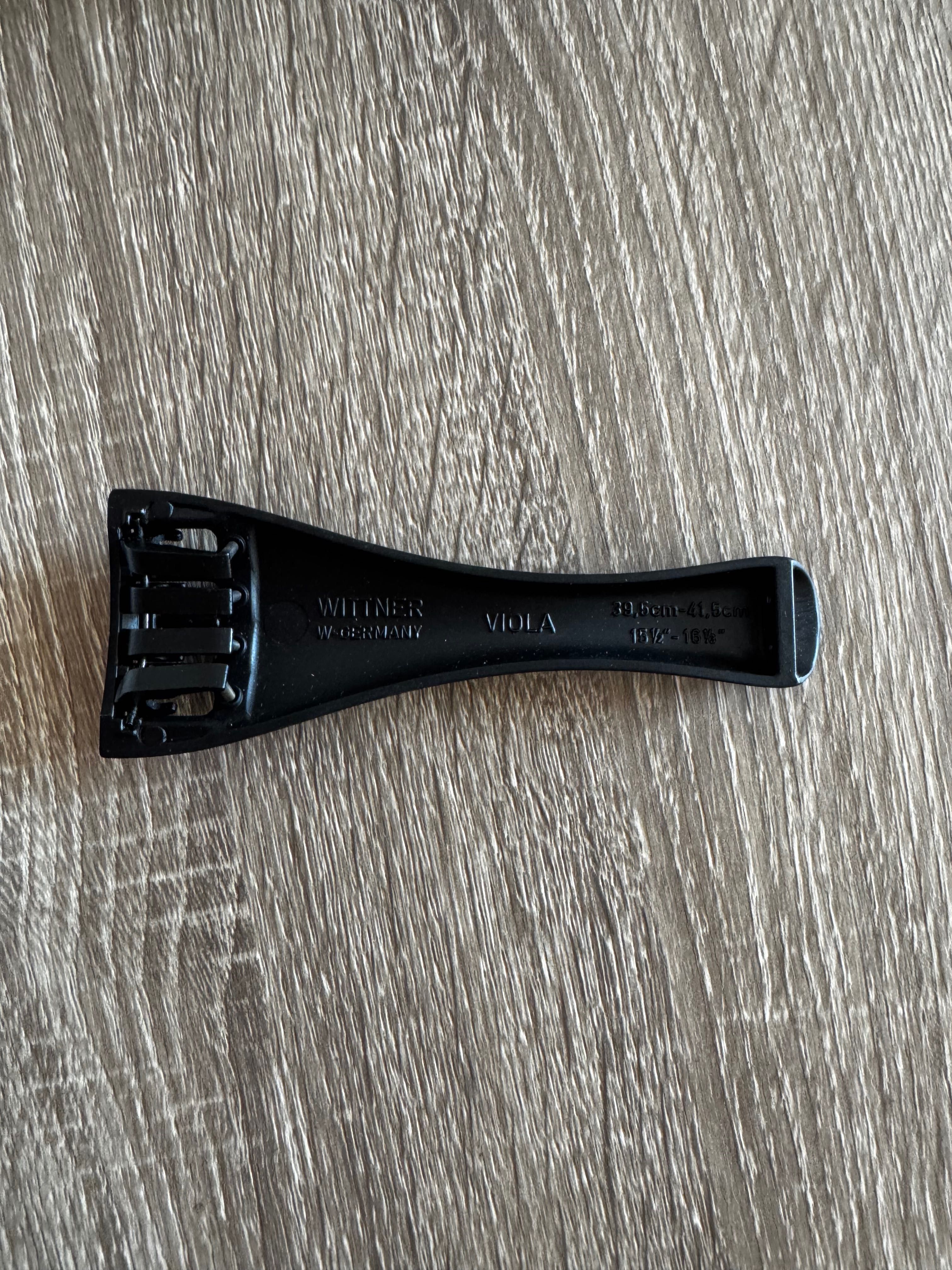 Wittner 15 1/2" - 16 1/3" размер струнник за виола модел 916131