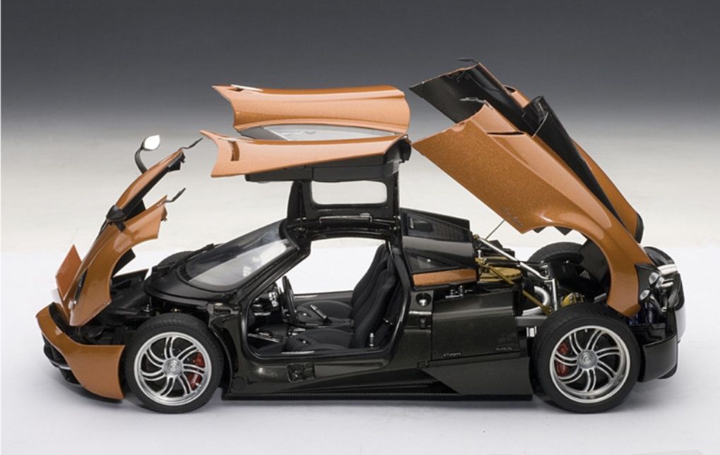 Macheta 1:18 Autoart Pagani Huayra - Bronze nu BBR sau MR nou