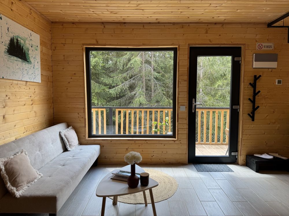Cabana pentru 2 persoane cu piscinǎ