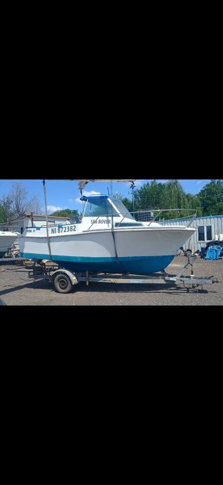 Barca cabinata SeaRover