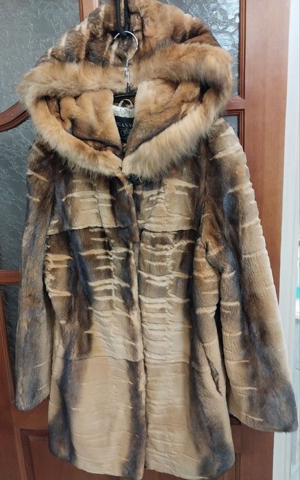Продается шуба из меха норки